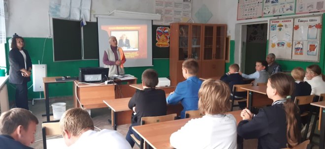 Ефремовские коммунисты вспоминают лучших земляков в Год педагога