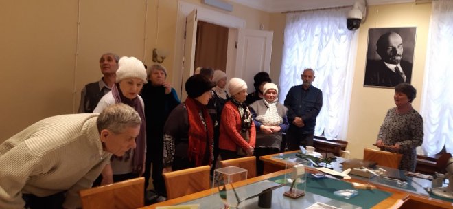 Ефремовские коммунисты отметили 105-ю годовщину установления Советской власти в родном городе