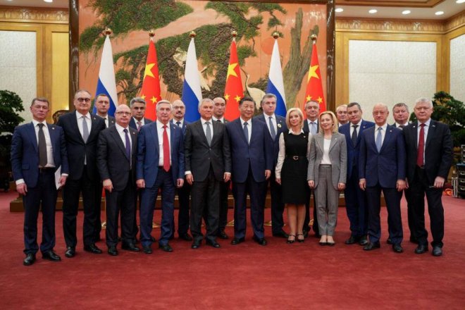 Иван Мельников принял участие во встрече с Си Цзиньпином