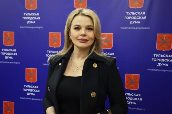 Депутат Тульской городской Думы, член фракции КПРФ Елена Чекан приняла участие в открытии выставки «Во все времена. Медики на фронтах войны»