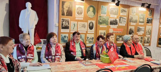 Коммунисты Ефремовского ГК КПРФ накануне Дня освобождения города Ефремова от немецко-фашистских захватчиков провели торжественное собрание