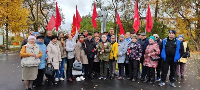 Накануне дня рождения Ленинского Комсомола, коммунисты Ефремовского ГК КПРФ провели красный автопробег