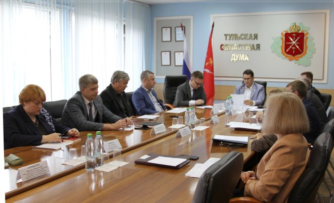 Алексей Лебедев провел очередное заседание Комитета по местному самоуправлению Тульской областной Думы