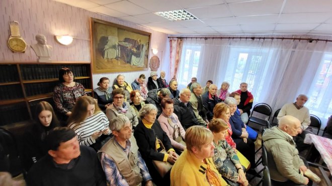 1 Мая коммунисты города Ефремова провели торжественное партсобрание, на котором отметили 30 лет  КПРФ