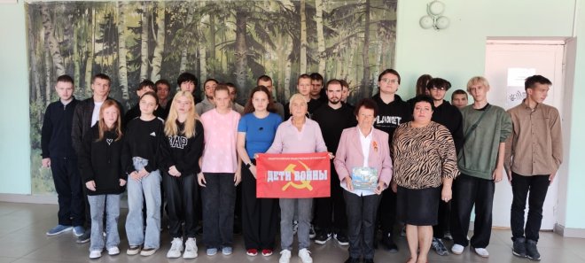 Ефремовский ГК КПРФ продолжает проводить патриотические уроки в учебных заведения города