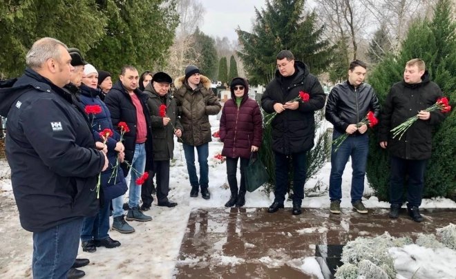 Коммунисты Тульской области почтили память народного Губернатора Тульской области В.А. Стародубцева.