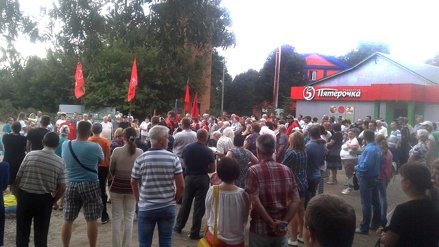 Все на митинг против высоких тарифов на вывоз мусора в городе БЕЛЕВ ! 