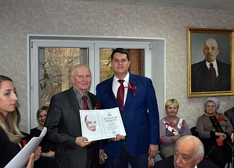 На круглом столе в Туле, посвященном годовщине Великого Октября, выступили Николай Арефьев и Сергей Удальцов