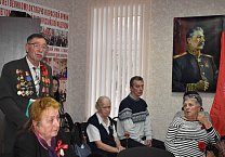 На круглом столе в Туле, посвященном годовщине Великого Октября, выступили Николай Арефьев и Сергей Удальцов