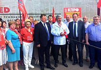 Тульский обком КПРФ вновь отправил гуманитарную помощь детям Донбасса