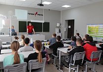 ДЕТЯМ О ПЕРВОМ КОММУНИСТЕ В КОСМОСЕ ДЕТЯМ О ПЕРВОМ КОММУНИСТЕ В КОСМОСЕ