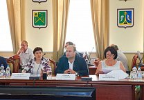 Олег Лебедев провёл экологический круглый стол в Рязани по законопроекту об органическом земледелии и производстве экологически чистых продуктов Олег Лебедев провёл экологический круглый стол в Рязани по законопроекту об органическом земледелии и производстве экологически чистых продуктов
