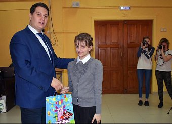 Тульский обком КПРФ организовал для школьников видеомост с космонавтом Олегом Новицким