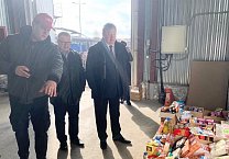 Тульские коммунисты отправили очередную партию гуманитарной помощи для жителей Донбасса Тульские коммунисты отправили очередную партию гуманитарной помощи для жителей Донбасса