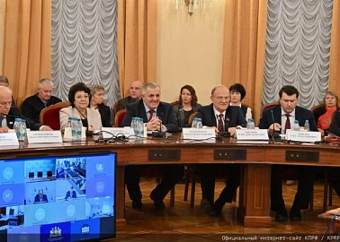 Выступление Олега Лебедева на круглом столе КПРФ, посвященном реализации и корректировке мусорной реформы
