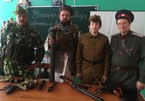 Красная Армия всех сильней!