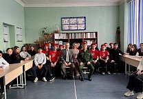 Коммунисты Донского местного отделения КПРФ проводят патриотические уроки в школах города Коммунисты Донского местного отделения КПРФ проводят патриотические уроки в школах города