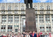 Тульский обком партии отметил День рождения В.И. Ленина массовыми возложениями и субботниками по всему региону