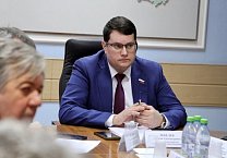 Алексей Лебедев провел очередное заседание Комитета по местному самоуправлению Тульской областной Думы Алексей Лебедев провел очередное заседание Комитета по местному самоуправлению Тульской областной Думы