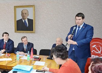 В Туле прошел семинар-совещание секретарей первичных отделений для поддержки партийного актива и дальнейшего усиления всех направлений партийной работы.