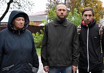 В память защитников Дома Советов в тульском Сквере Коммунаров прошло возложение цветов к стеле Павшим за Советскую власть