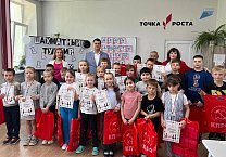 Первый секретарь Тульского обкома партии Алексей Лебедев поздравил юных шахматистов в День защиты детей