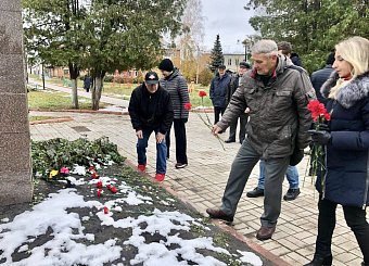 Тульские коммунисты достойно отметили День комсомола Тульские коммунисты достойно отметили День комсомола