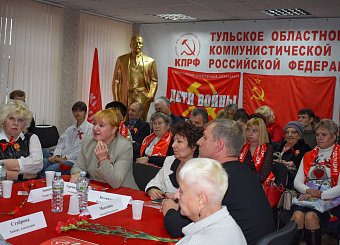 На круглом столе в Туле, посвященном годовщине Великого Октября, выступили Николай Арефьев и Сергей Удальцов