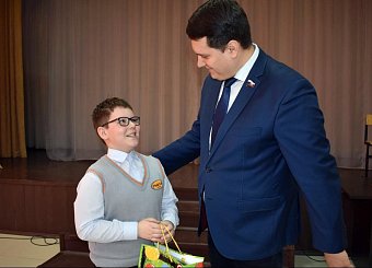 Тульский обком КПРФ организовал для школьников видеомост с космонавтом Олегом Новицким