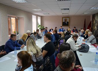 Пленум Тульского обкома КПРФ отметил существенное усиление всех направлений партийной работы в течение 2015 года. 