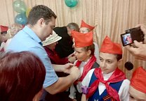 В Тульской области коммунисты продолжают массовый приём школьников в пионеры В Тульской области коммунисты продолжают массовый приём школьников в пионеры