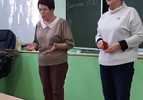 Ефремовский ГК КПРФ провёл серию встреч со школьниками в преддверии Дня комсомола Ефремовский ГК КПРФ провёл серию встреч со школьниками в преддверии Дня комсомола