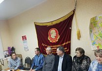 Новомосковские коммунисты также провели круглый стол, посвященный наиболее актуальным вопросам исторической оценки государственной деятельности Иосифа Сталина