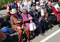 Коммунисты Узловой приняли участие в общегордском шествии