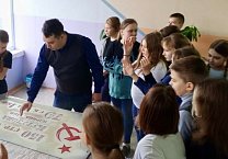 Тульский обком КПРФ продолжает организовывать патриотические уроки для школьников Тульский обком КПРФ продолжает организовывать патриотические уроки для школьников
