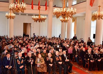 100-летие Красной Армии и 25-летие воссоздания Компартии. 100-летие Красной Армии и 25-летие воссоздания Компартии.