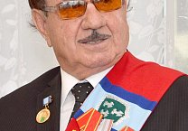 Поздравляем с днём рождения! Поздравляем с днём рождения!