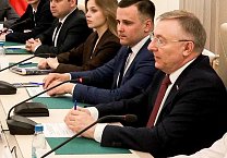 Заместитель председателя Молодёжного парламента при Тульской областной Думе Максим Дронов совместно с членами Молодёжного парламента посетил Совет Федерации Федерального Собрания Российской Федерации Заместитель председателя Молодёжного парламента при Тульской областной Думе Максим Дронов совместно с членами Молодёжного парламента посетил Совет Федерации Федерального Собрания Российской Федерации