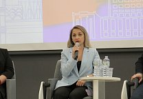 Светлана Белоус встретилась со школьниками в новомосковском Центре «Созвездие»