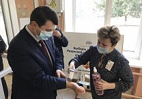 Олег Лебедев ознакомился с ходом голосования на избирательных участках Рязанской области Олег Лебедев ознакомился с ходом голосования на избирательных участках Рязанской области