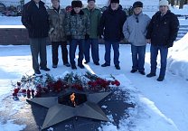 Коммунисты местных отделений КПРФ в Тульской области 23 февраля почтили память защитников своих городов