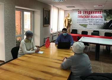 Алексей Лебедев провел прием граждан