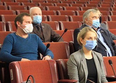 Фракция КПРФ проголосовала против регионального бюджета на 2021 год