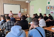Ефремовский ГК КПРФ продолжает проводить патриотические уроки в учебных заведения города Ефремовский ГК КПРФ продолжает проводить патриотические уроки в учебных заведения города