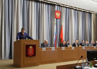Областные депутаты отказались обсуждать «мусорную реформу» и вопрос по Курилам
