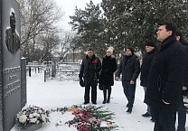 Тульские коммунисты почтили память В. А. Стародубцева Тульские коммунисты почтили память В. А. Стародубцева