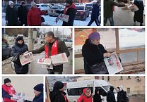 Тульский обком партии организовал очередной агитационный рейд на многолюдных улицах областного центра и у проходных заводов