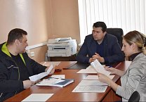 Олег Лебедев и Татьяна Косарева провели прием в Туле