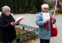 Ефремовский горком КПРФ провел автопробег, посвященный 100-летию комсомола
