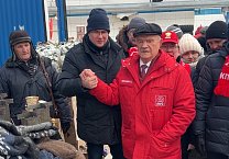 150-й гуманитарный, праздничный конвой от КПРФ ушел из Подмосковья 150-й гуманитарный, праздничный конвой от КПРФ ушел из Подмосковья